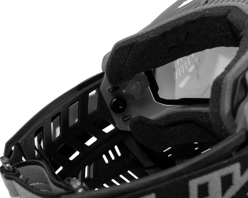 https://static2.assassins-arms.com/hpeciai/dc71c5d5197dd6a7569c855ed16fa0b5/eng_pl_HK-Army-RMX-Goggle-grey-5065_15.jpg